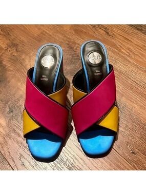 EXÉ color block leather slip on heels. Size 36